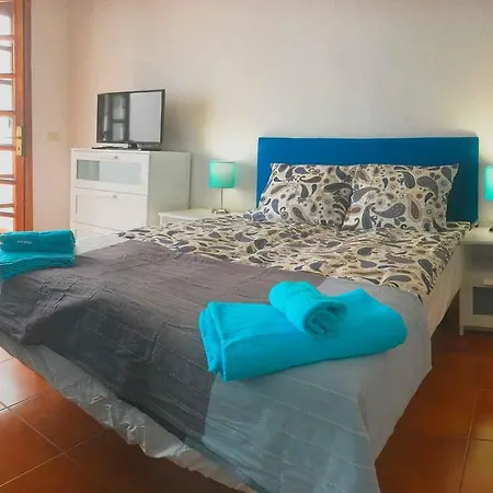 1H. Cozy Las Flores With Pool