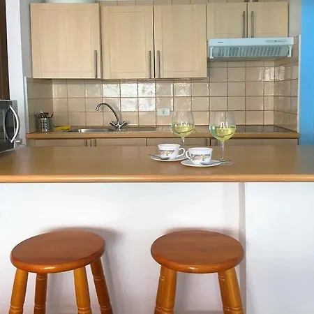 1H. Cozy Las Flores With Pool Appartement